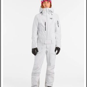 Arc'teryx White Ski Jacket Waterproof Insulated